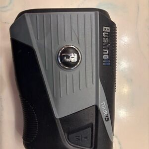 Bushnell Tour V5 rangefinder